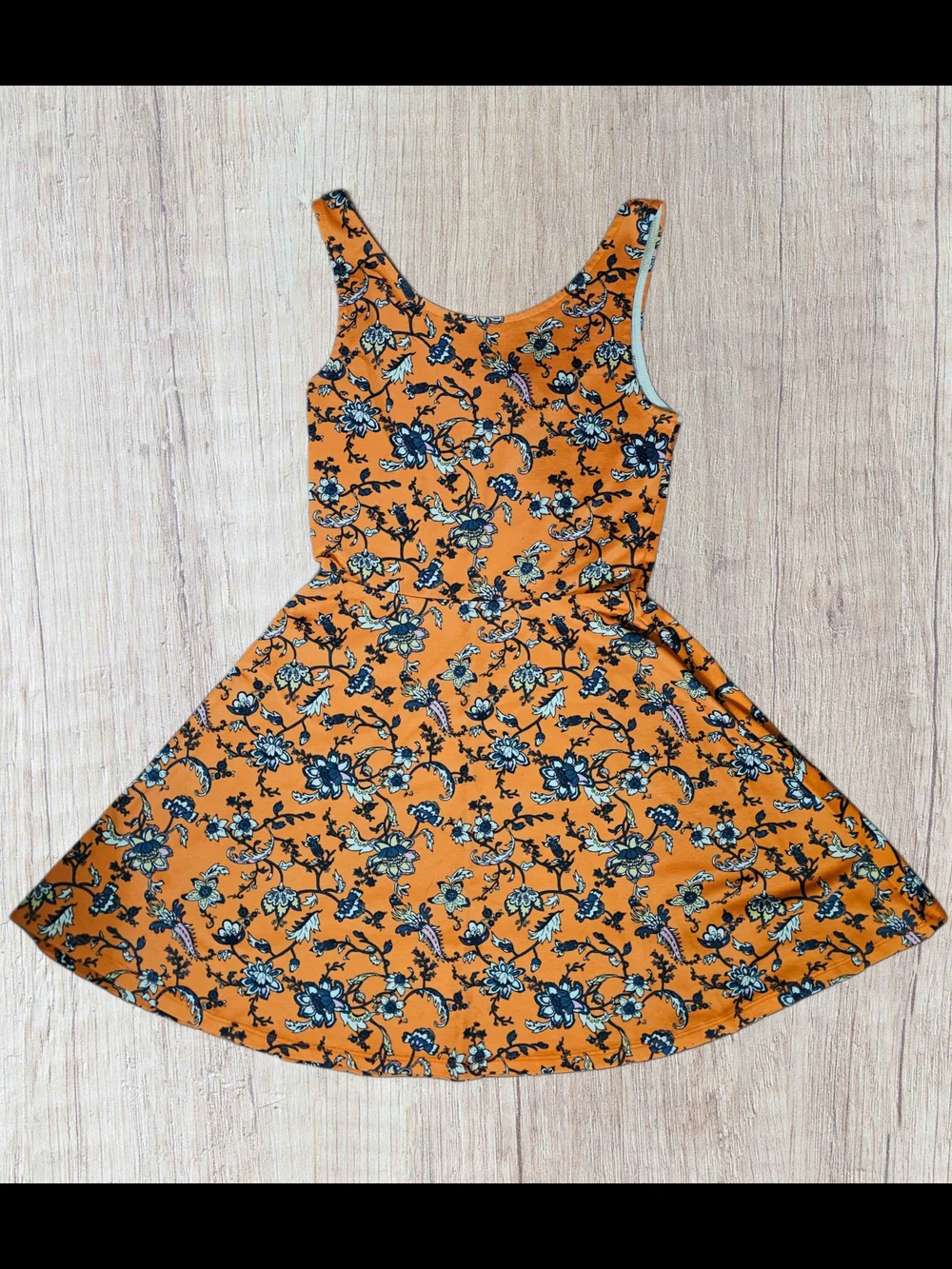 Juniors (S4) Floral Orange Sleeveless Skater Dress
